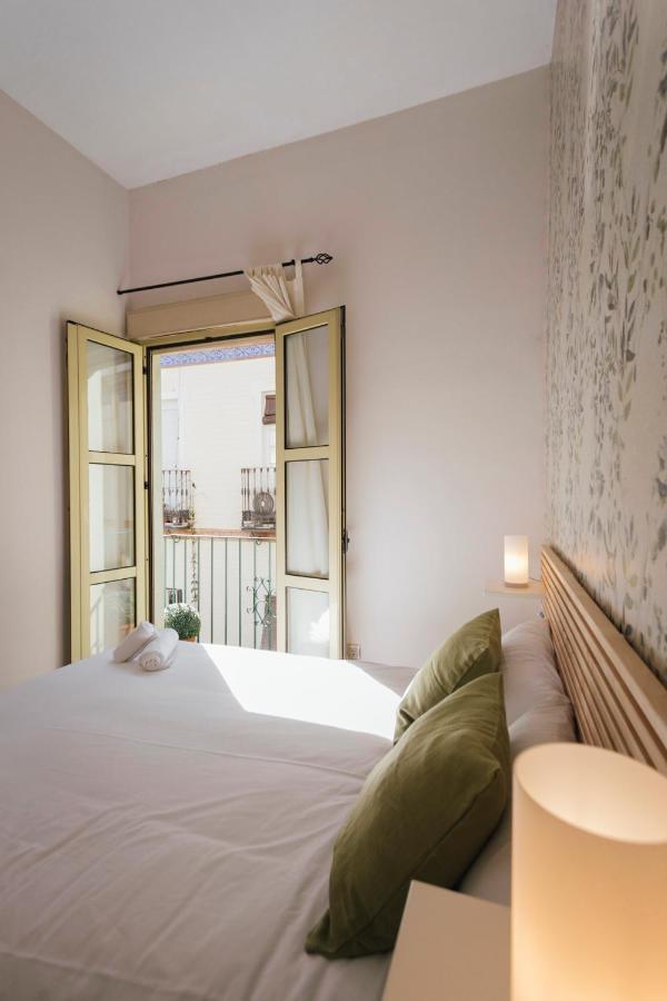 San Julian Apartment Севиля Екстериор снимка