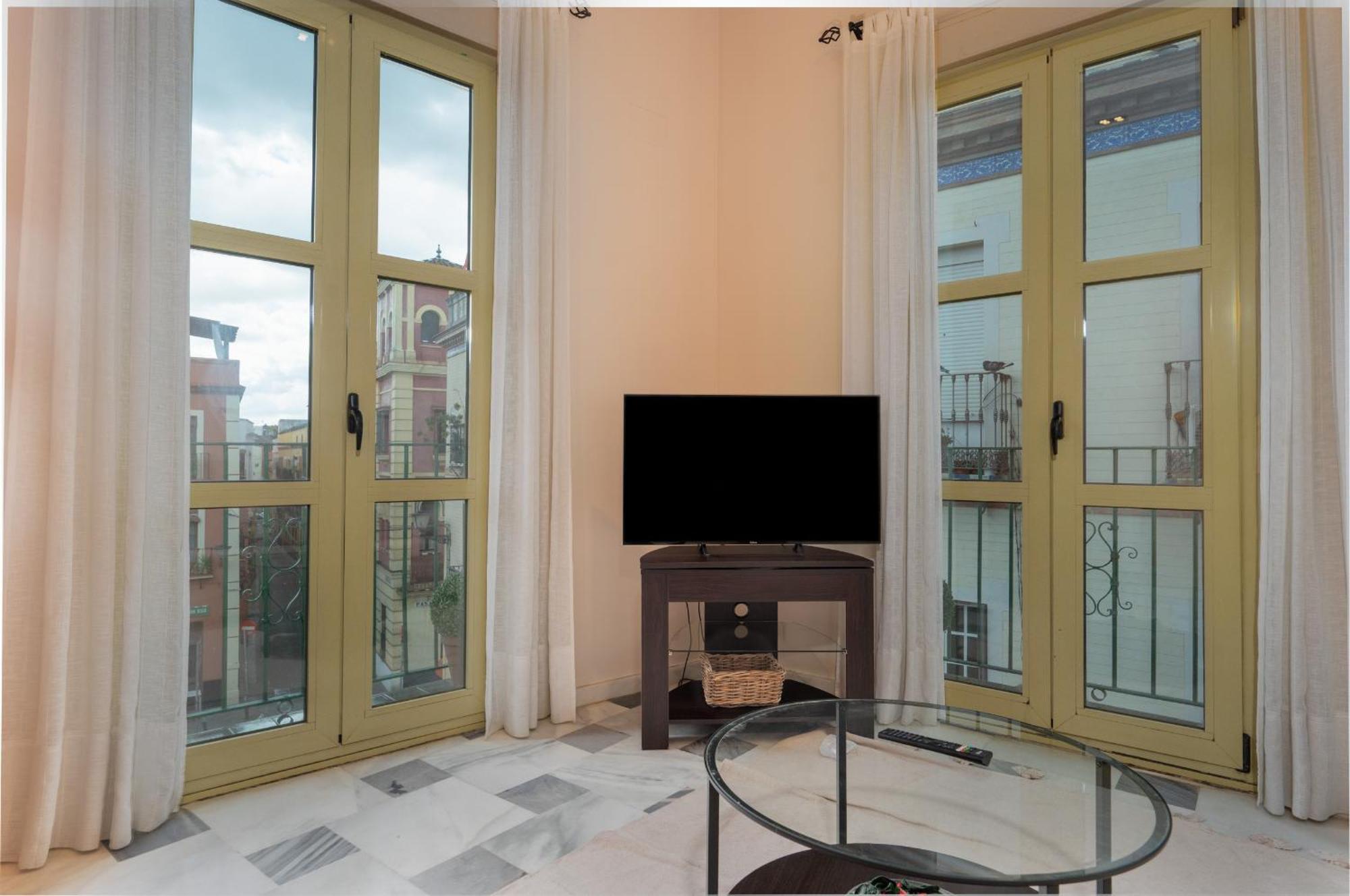 San Julian Apartment Севиля Екстериор снимка